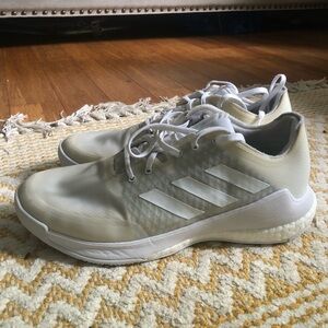Women’s Adidas Volleyball shoes (size 9&1/2)